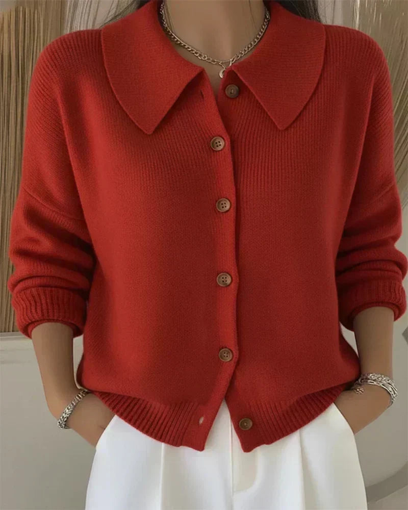 Véronique | Cardigan à col pointu boutonné