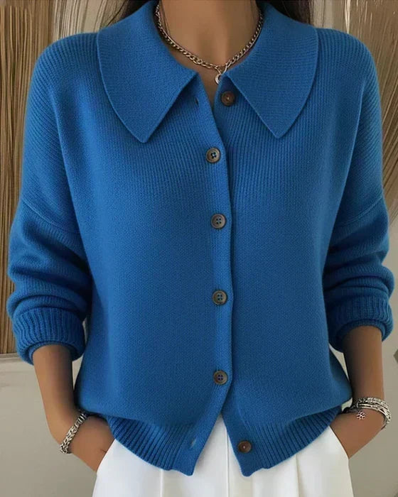 Véronique | Cardigan à col pointu boutonné