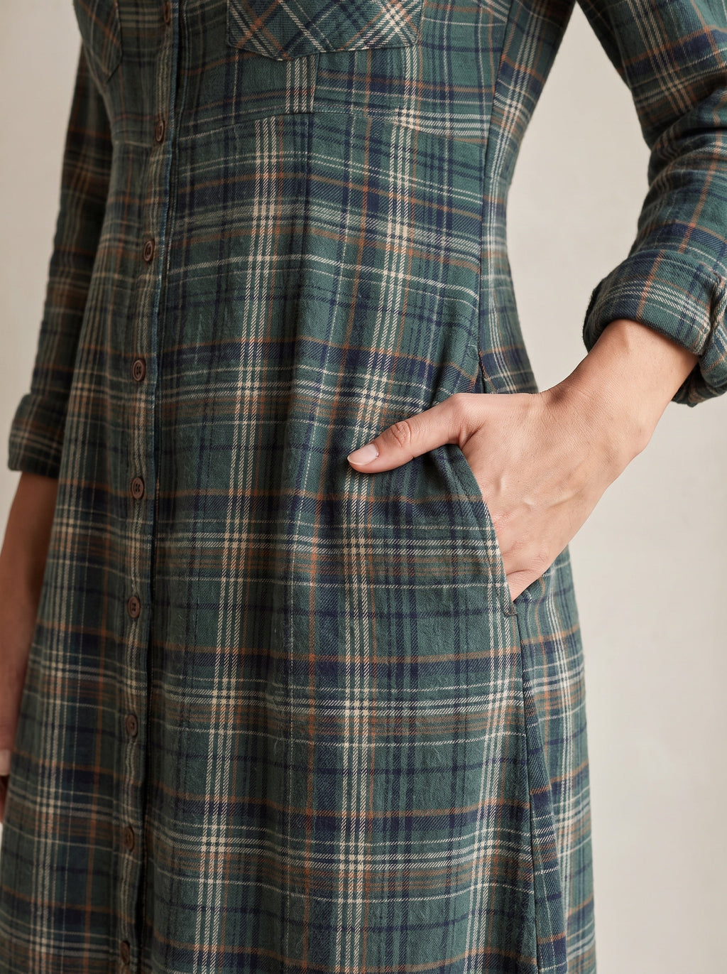 Cécilia | Robe-chemise longue à carreaux